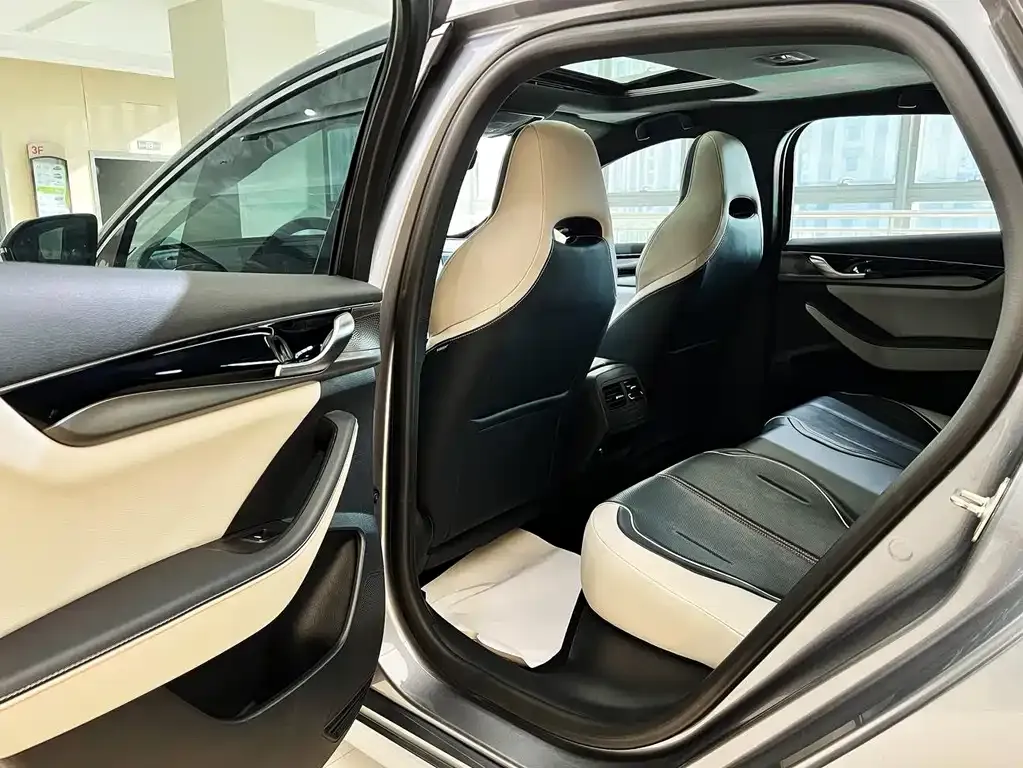BYD Qin PLUS 2023 из CN, фото 10