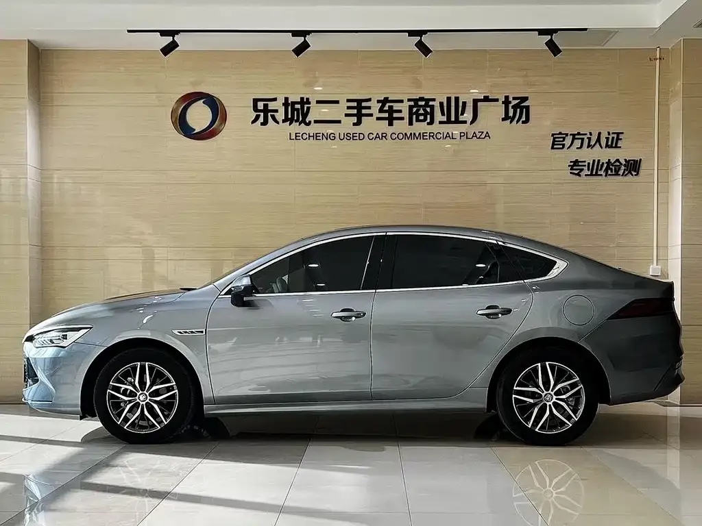 BYD Qin PLUS 2023 из CN, фото 2