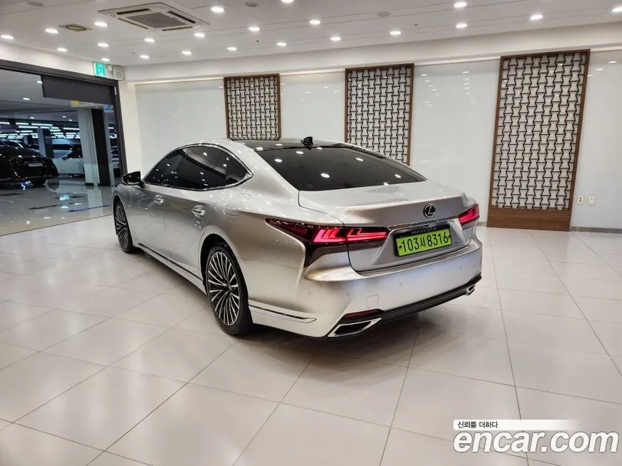 Lexus LS 2024 из KR, фото 2