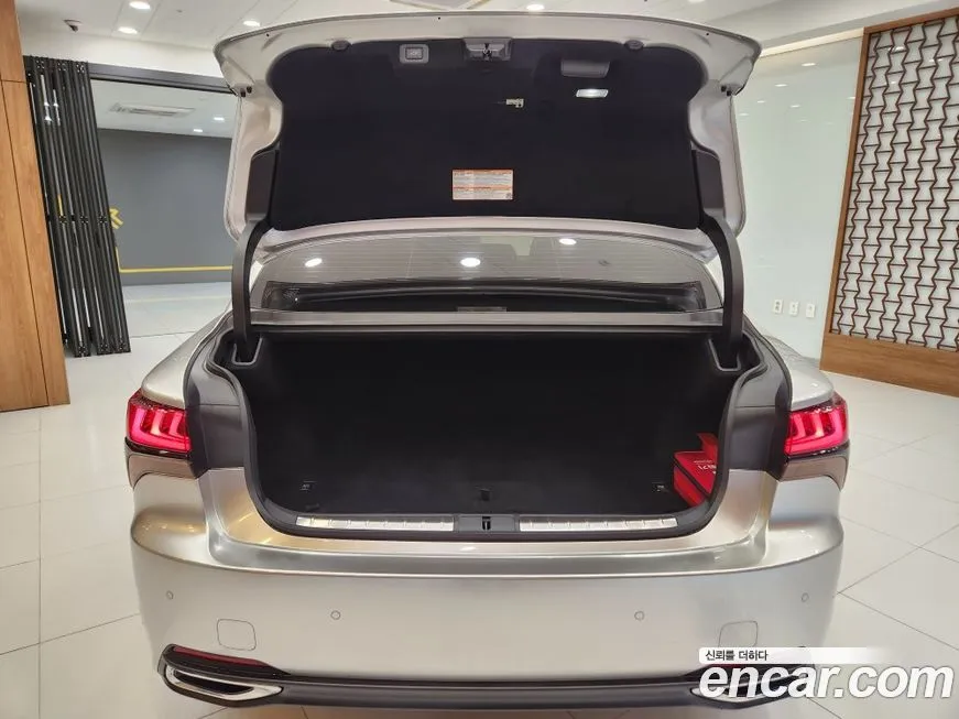 Lexus LS 2024 из KR, фото 5