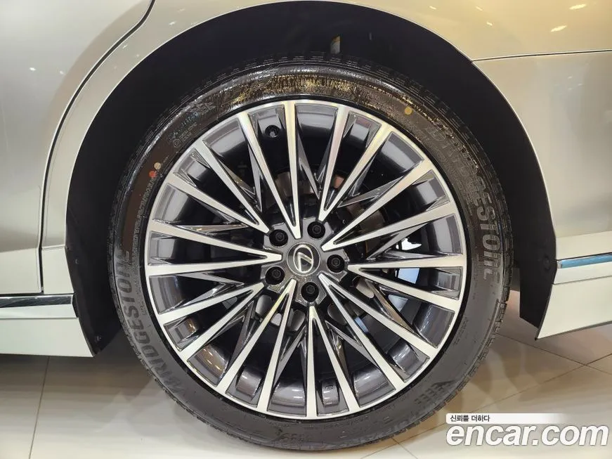 Lexus LS 2024 из KR, фото 7