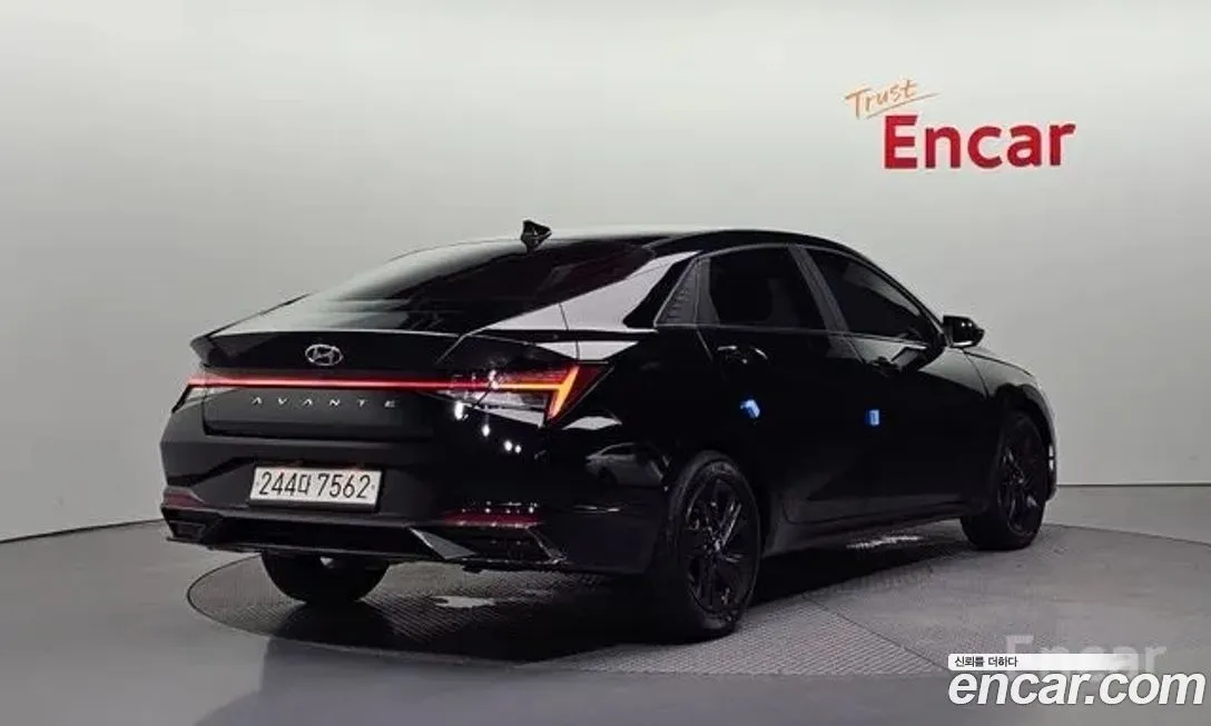 Hyundai AVANTE — фото 2