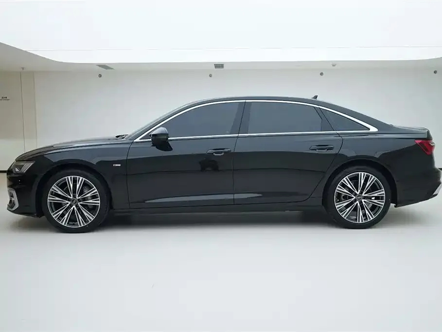 Audi A6L 2023 из CN, фото 3