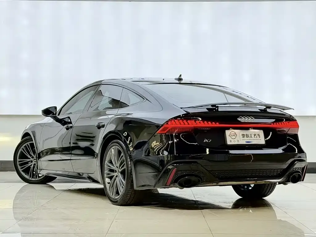 Audi A7 2023 из CN, фото 4