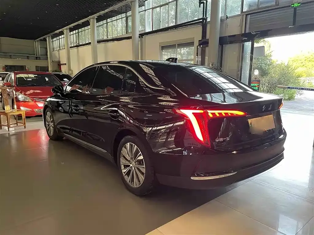 Hongqi E-QM5 2025 из CN, фото 5