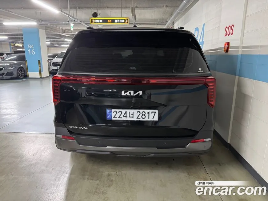 Kia Carnival — фото 4
