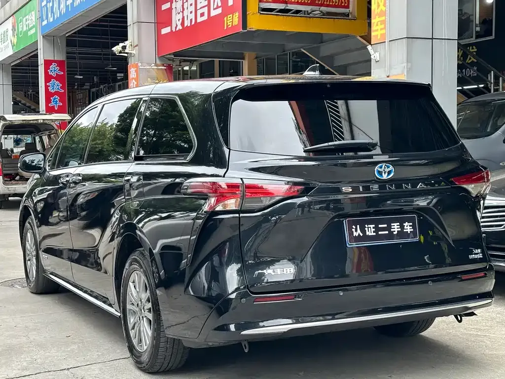 Toyota Sienna 2023 из CN, фото 10