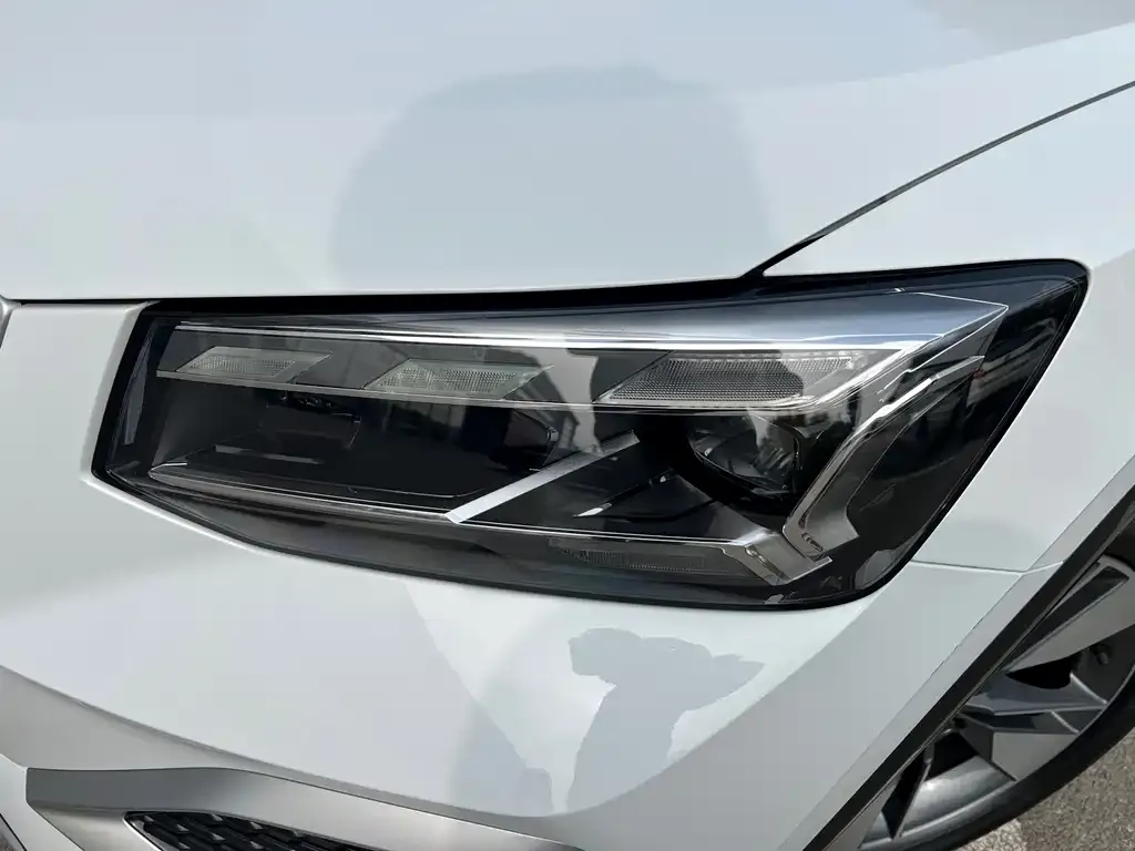 Audi Q2L 2024 из CN, фото 6