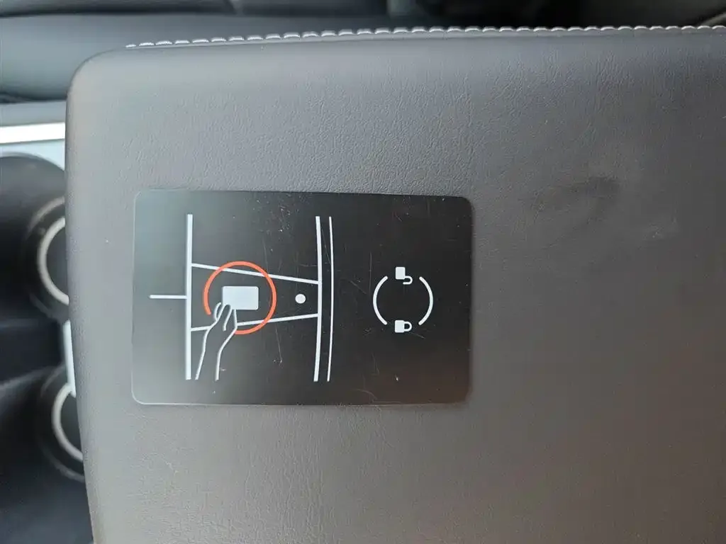 Tesla Model Y 2023 из CN, фото 9