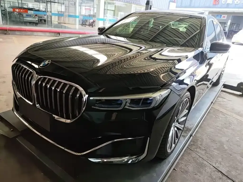 BMW 7 Series 2022 из CN, фото 1