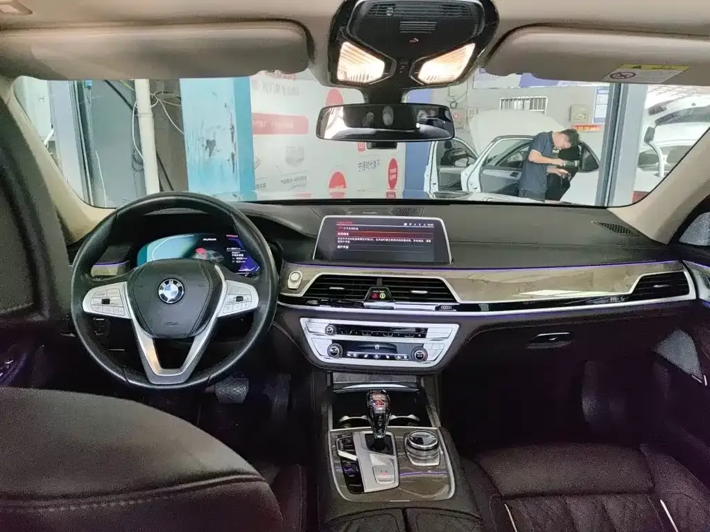 BMW 7 Series 2022 из CN, фото 3