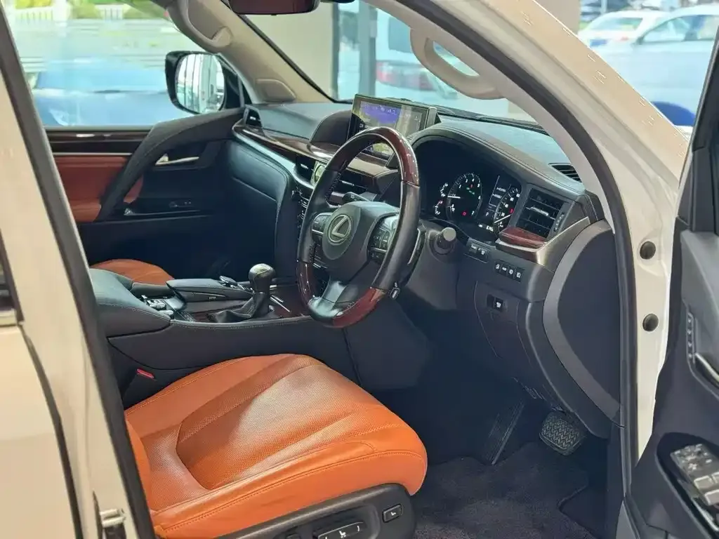 Lexus LX 2025 из CN, фото 5