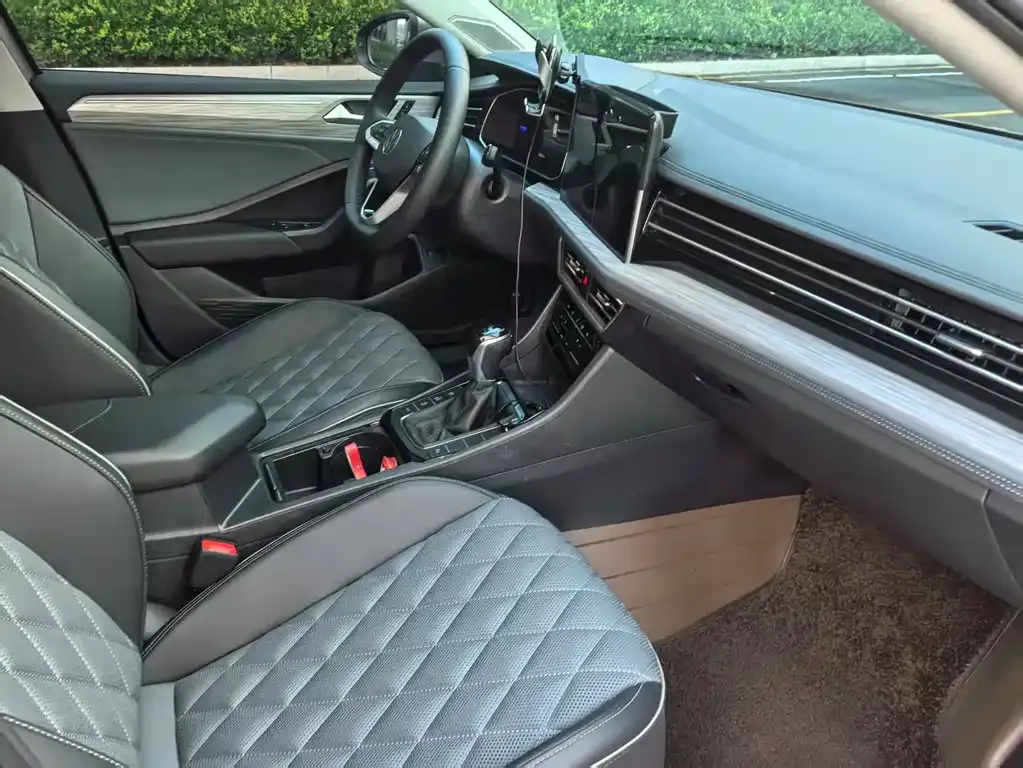 Volkswagen Sagitar 2023 из CN, фото 9