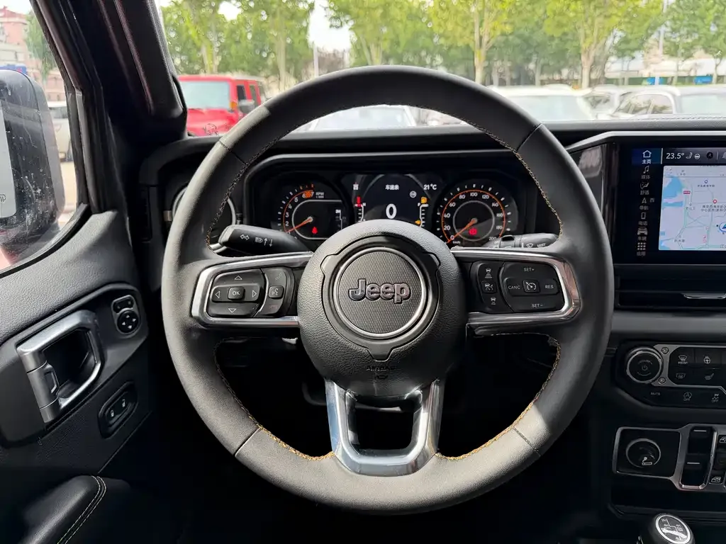 Jeep Wrangler 2023 из CN, фото 10