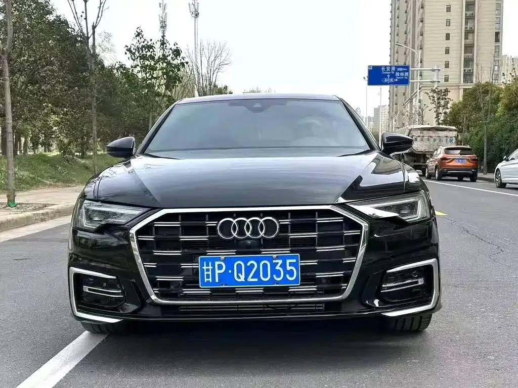 Audi A6L 2023 из CN, фото 2