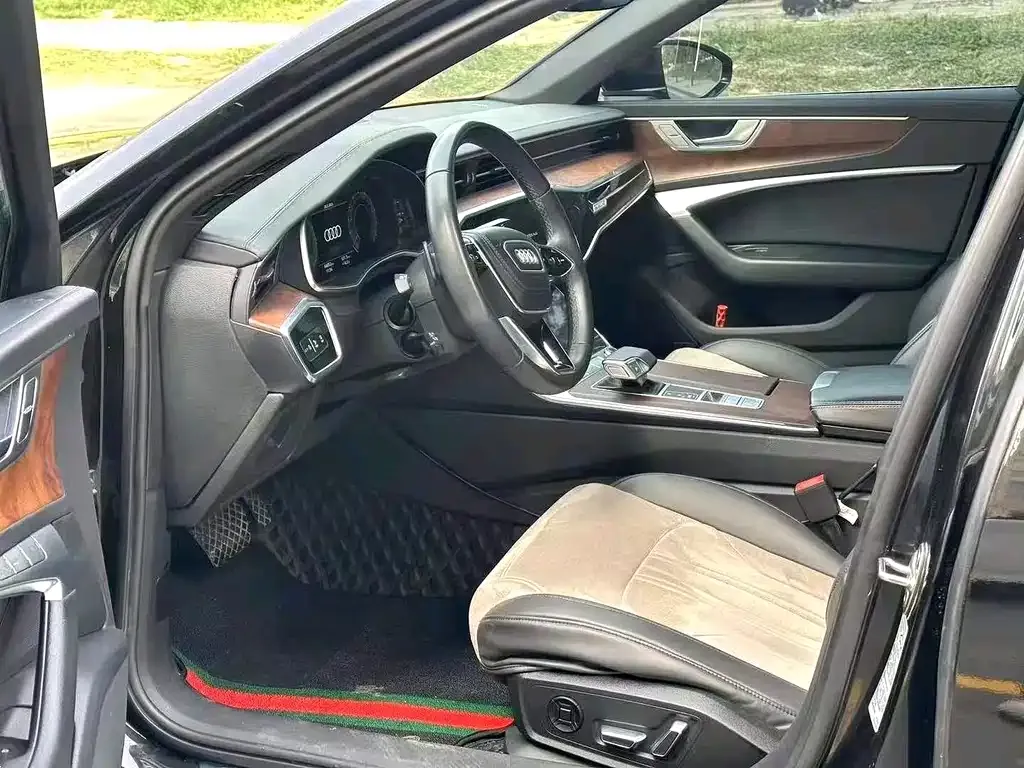 Audi A6L 2023 из CN, фото 4