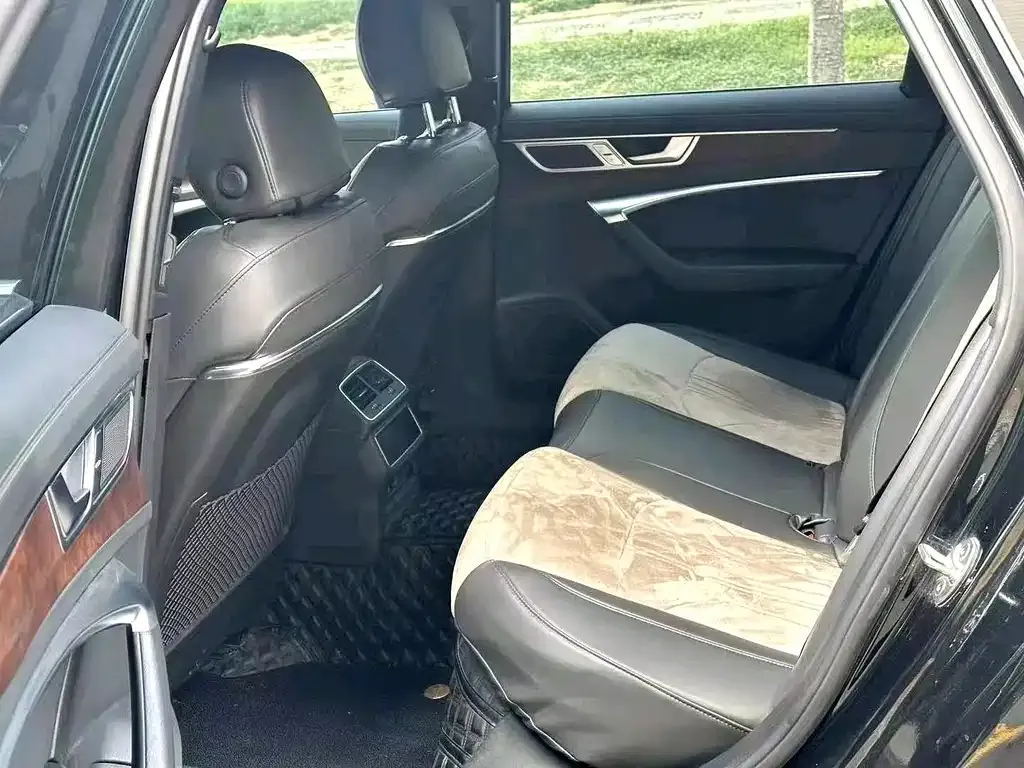 Audi A6L 2023 из CN, фото 5