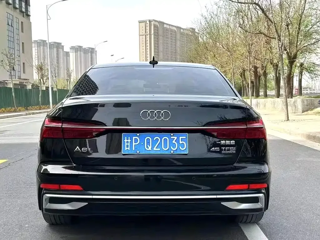 Audi A6L 2023 из CN, фото 8