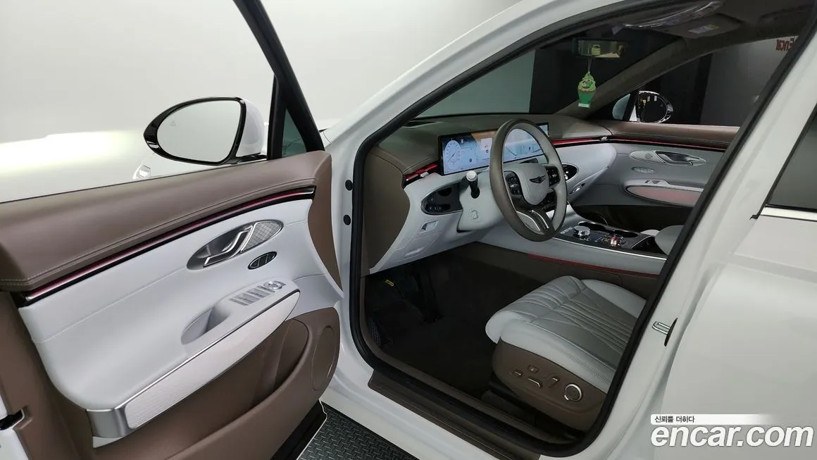Genesis GV70 — фото 10