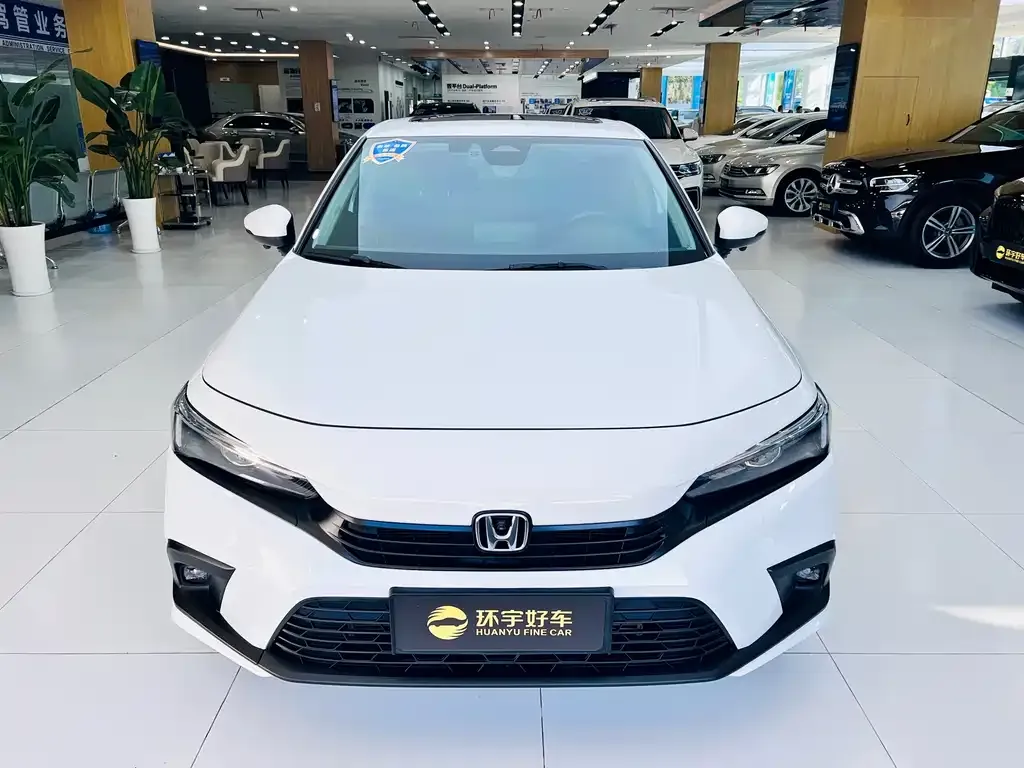 Honda Civic 2023 из CN, фото 2