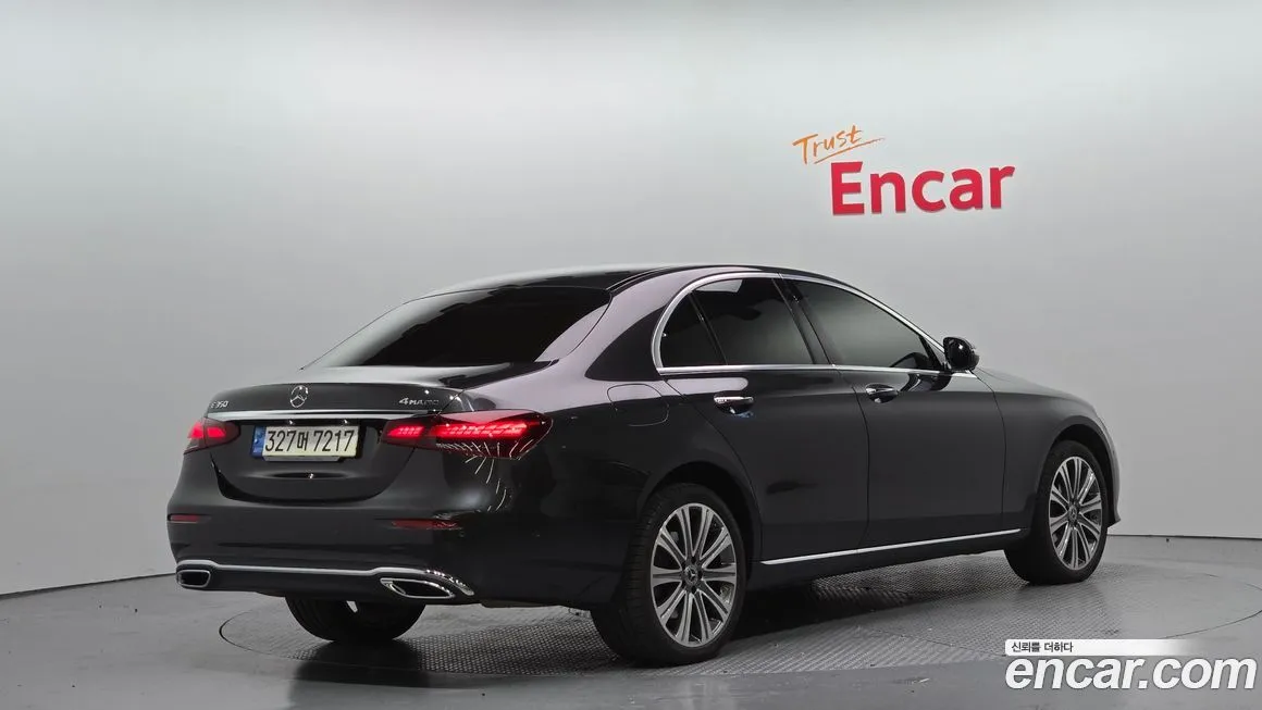 Mercedes-Benz E-Class 2023 из KR, фото 2