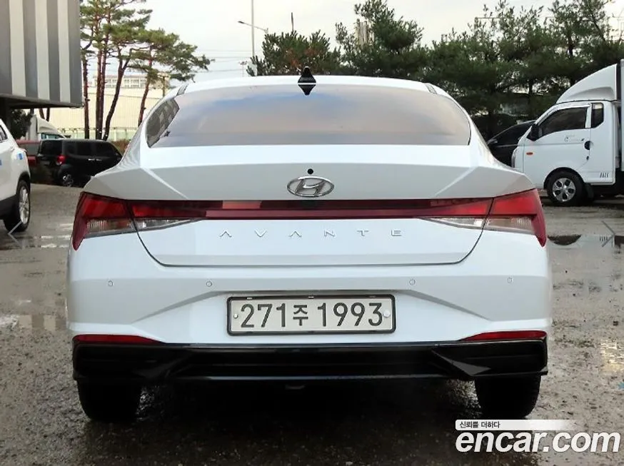 Hyundai AVANTE — фото 4