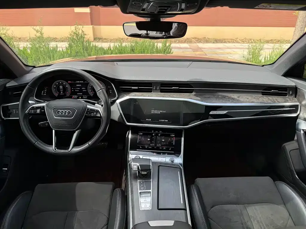 Audi A6L 2023 из CN, фото 7