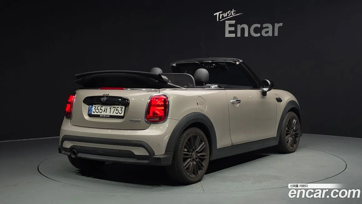 [object Object] Cooper Convertible 2024 из KR, фото 2