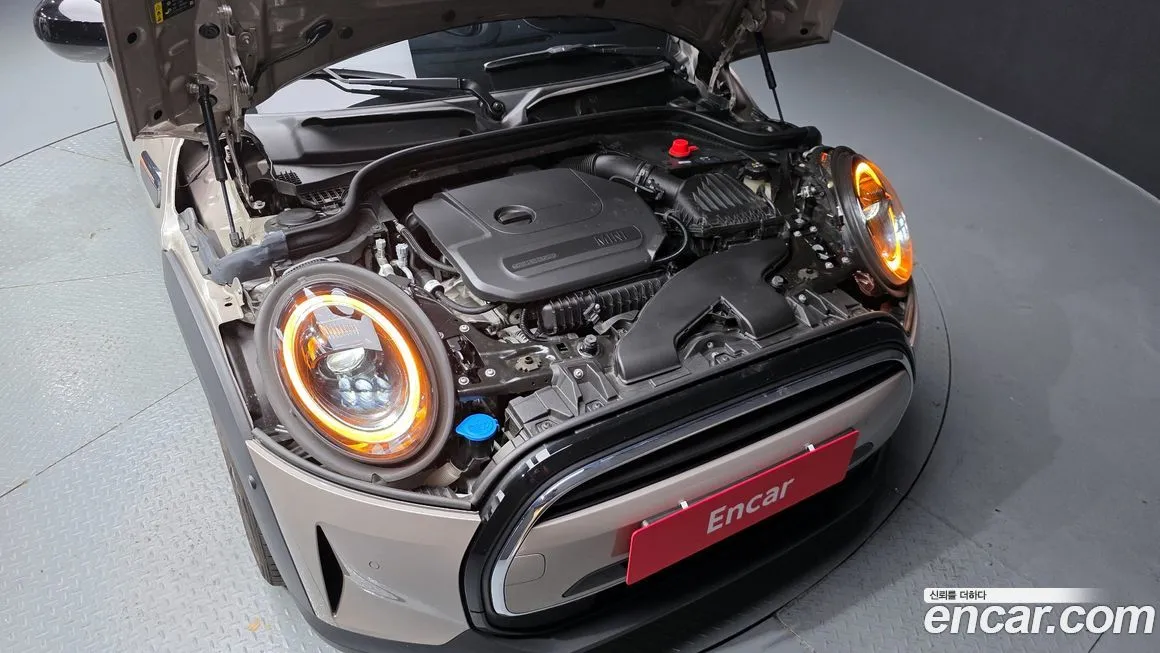 [object Object] Cooper Convertible 2024 из KR, фото 6