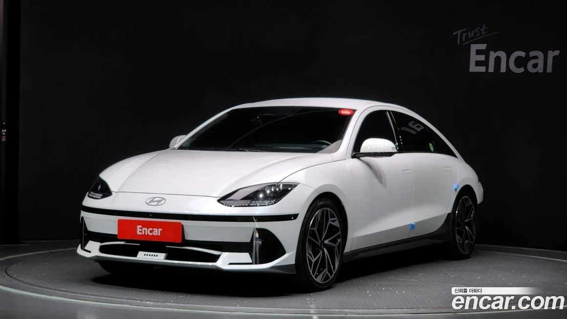 Hyundai Ioniq6 — фото 1