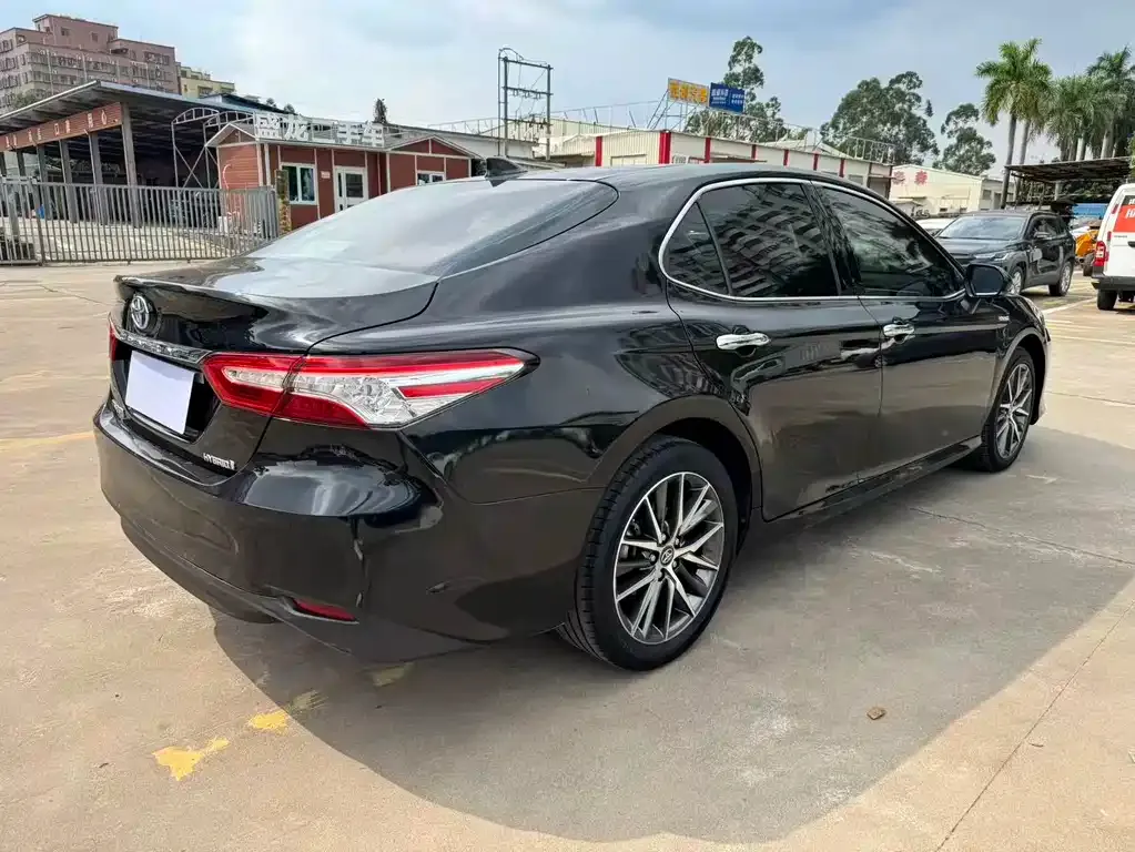 Toyota Camry 2021 из CN, фото 7