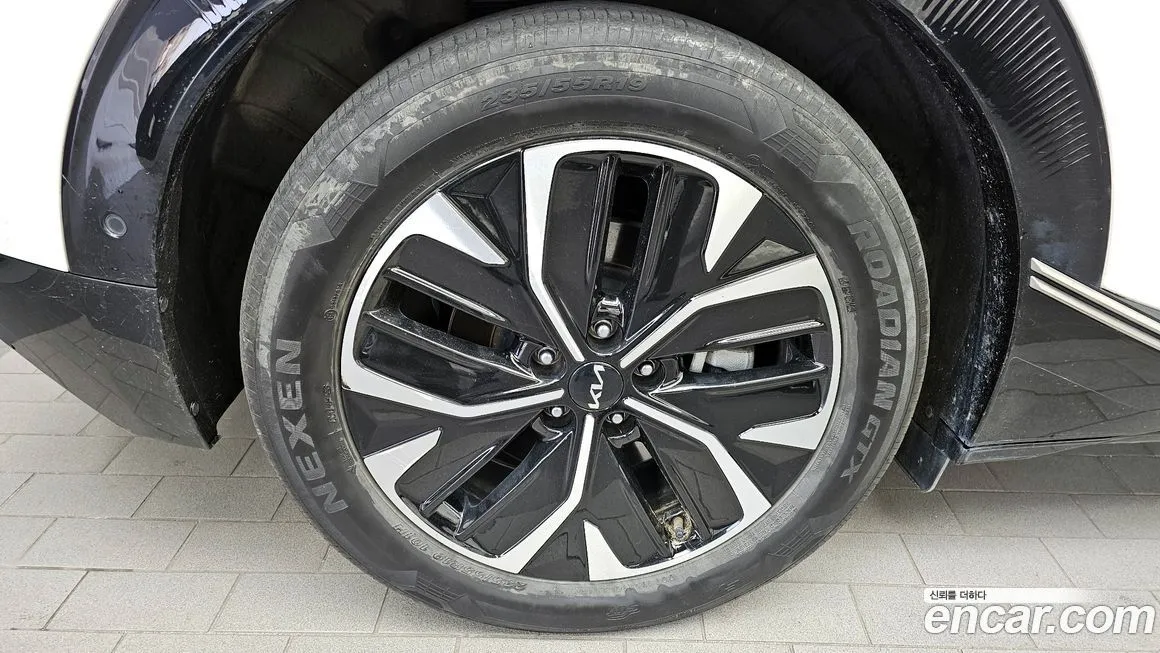 Kia EV6 — фото 5
