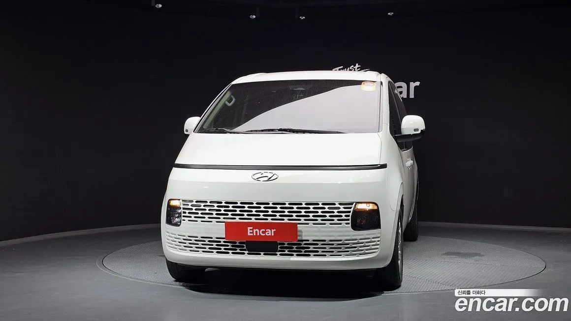 Hyundai Staria — фото 3