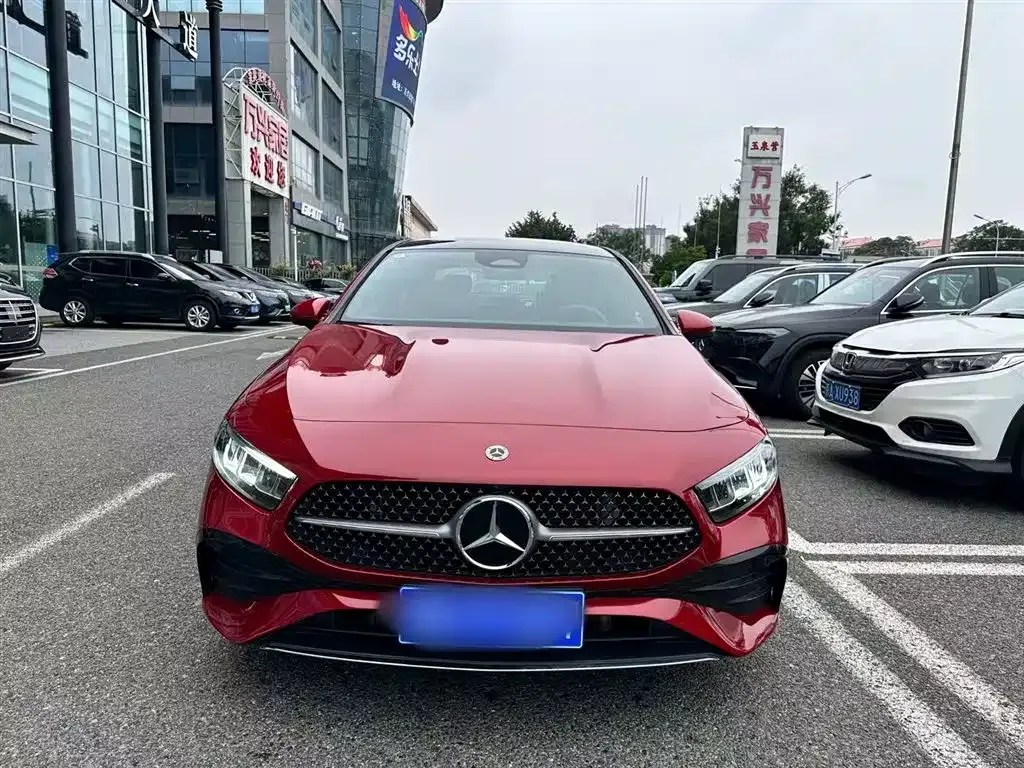 Mercedes-Benz A-Class 2023 из CN, фото 7