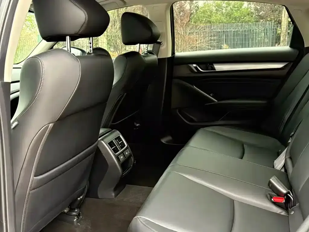 Honda Accord 2022 из CN, фото 9