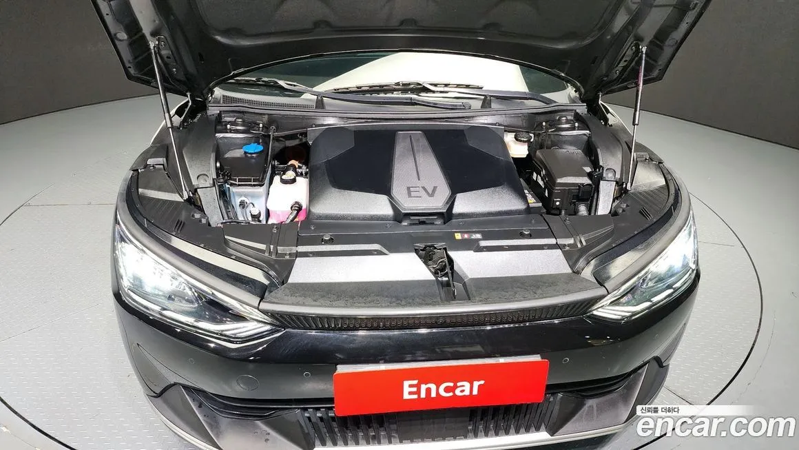 Kia EV6 — фото 6