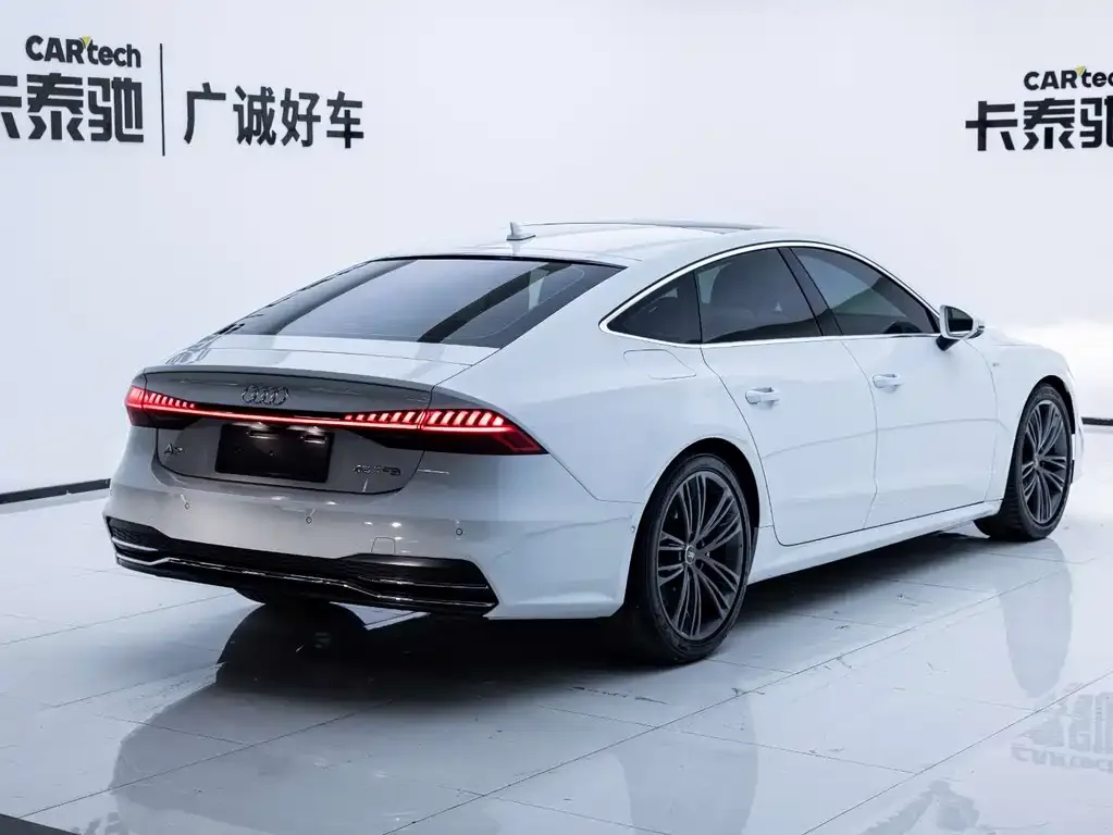Audi A7 2023 из CN, фото 6