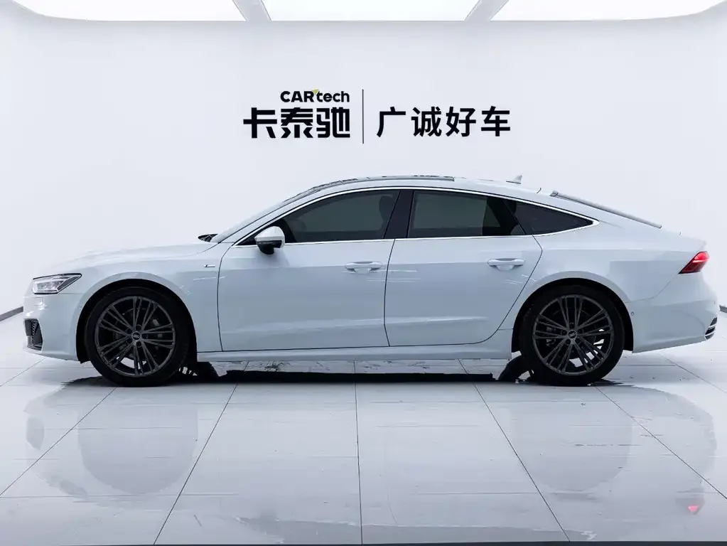 Audi A7 2023 из CN, фото 7