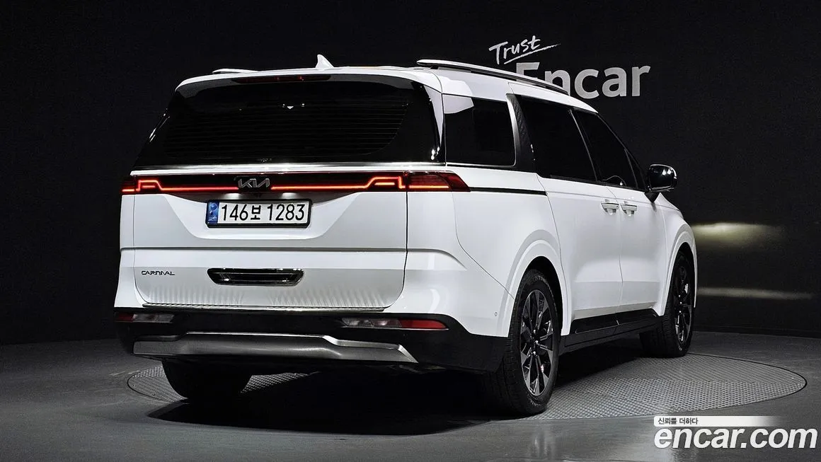 Kia Carnival — фото 2