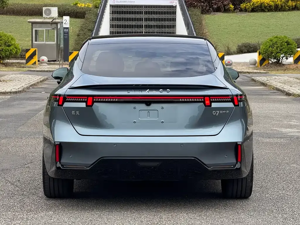 Lynk & Co 07 EM-P 2024 из CN, фото 7