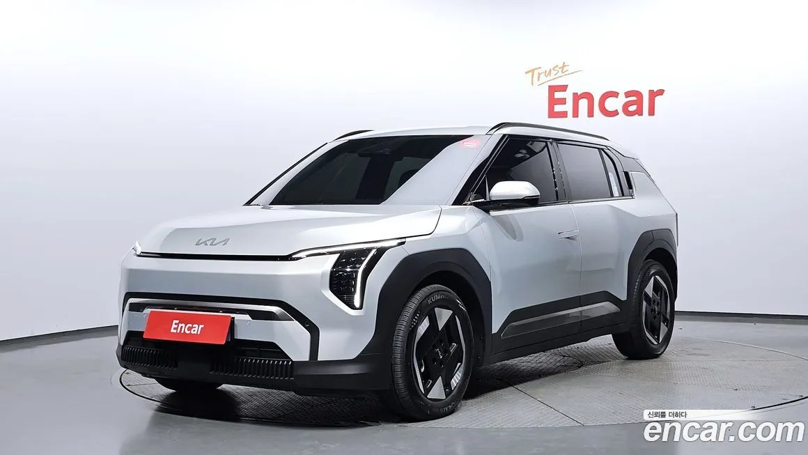 Kia EV3 — фото 1