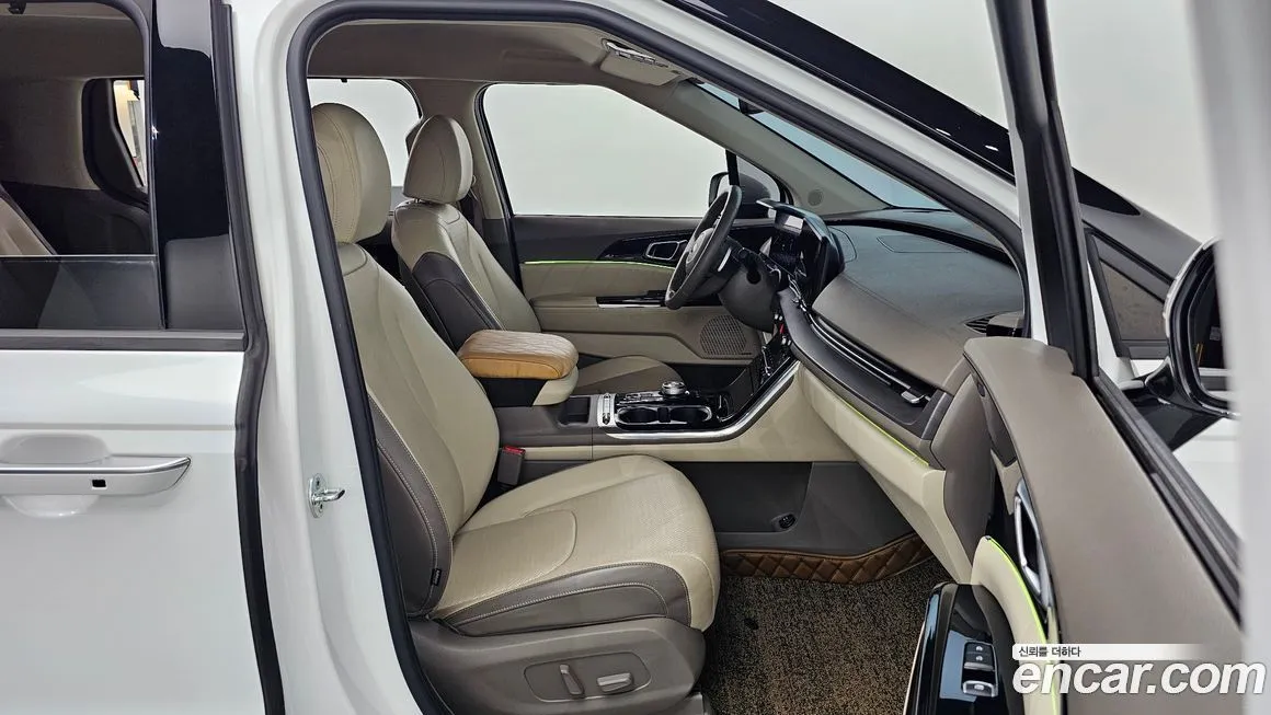 Kia Carnival — фото 10