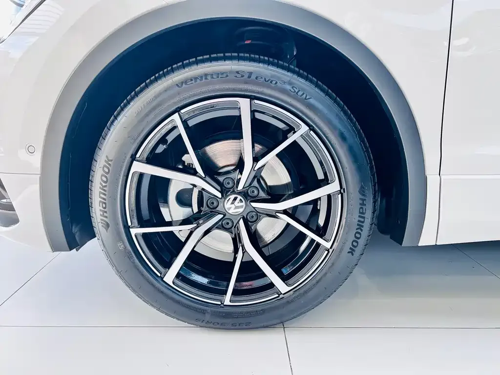 [object Object] Tiguan L 2022 из CN, фото 4