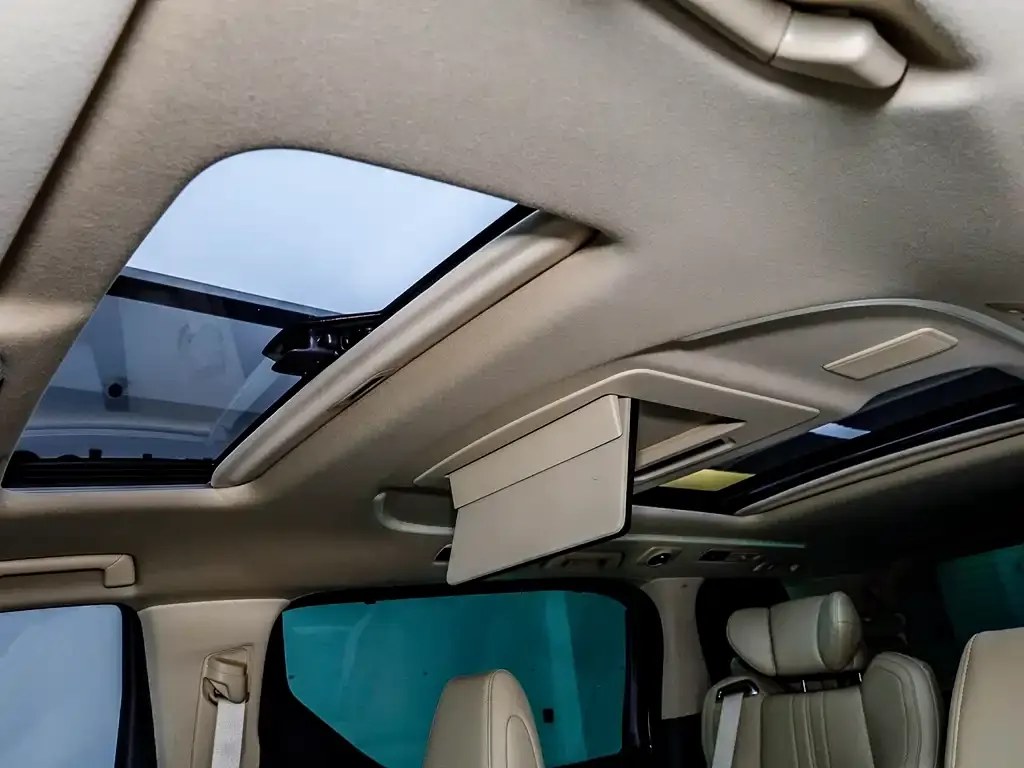 Toyota Vellfire 2022 из CN, фото 10