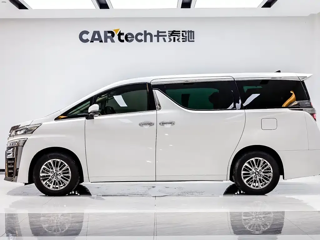 Toyota Vellfire 2022 из CN, фото 5