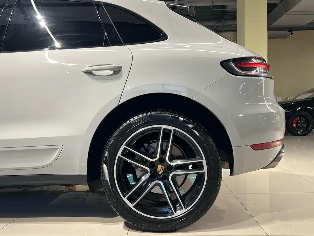 Porsche Macan — фото 4