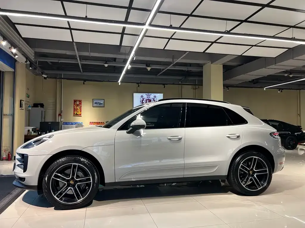 Porsche Macan — фото 5