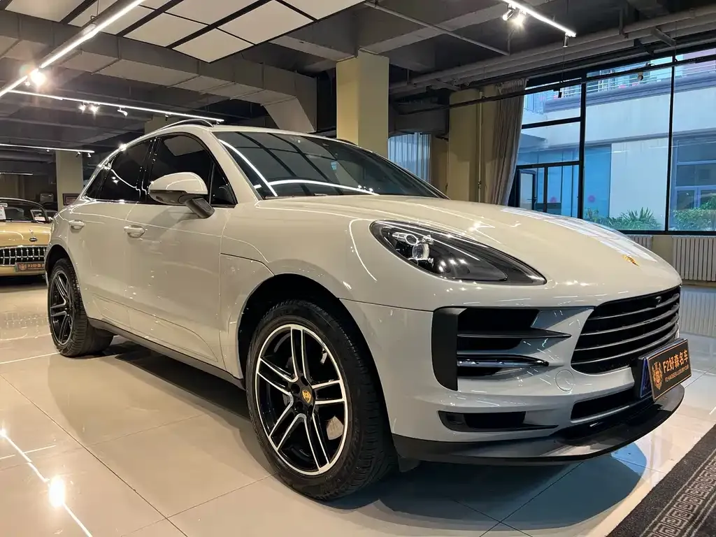 Porsche Macan — фото 7