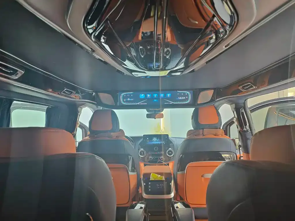 Mercedes-Benz Vito 2024 из CN, фото 4
