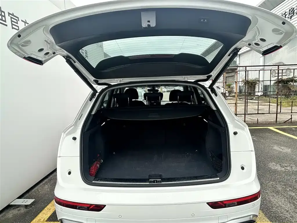 Audi Q5L 2021 из CN, фото 8